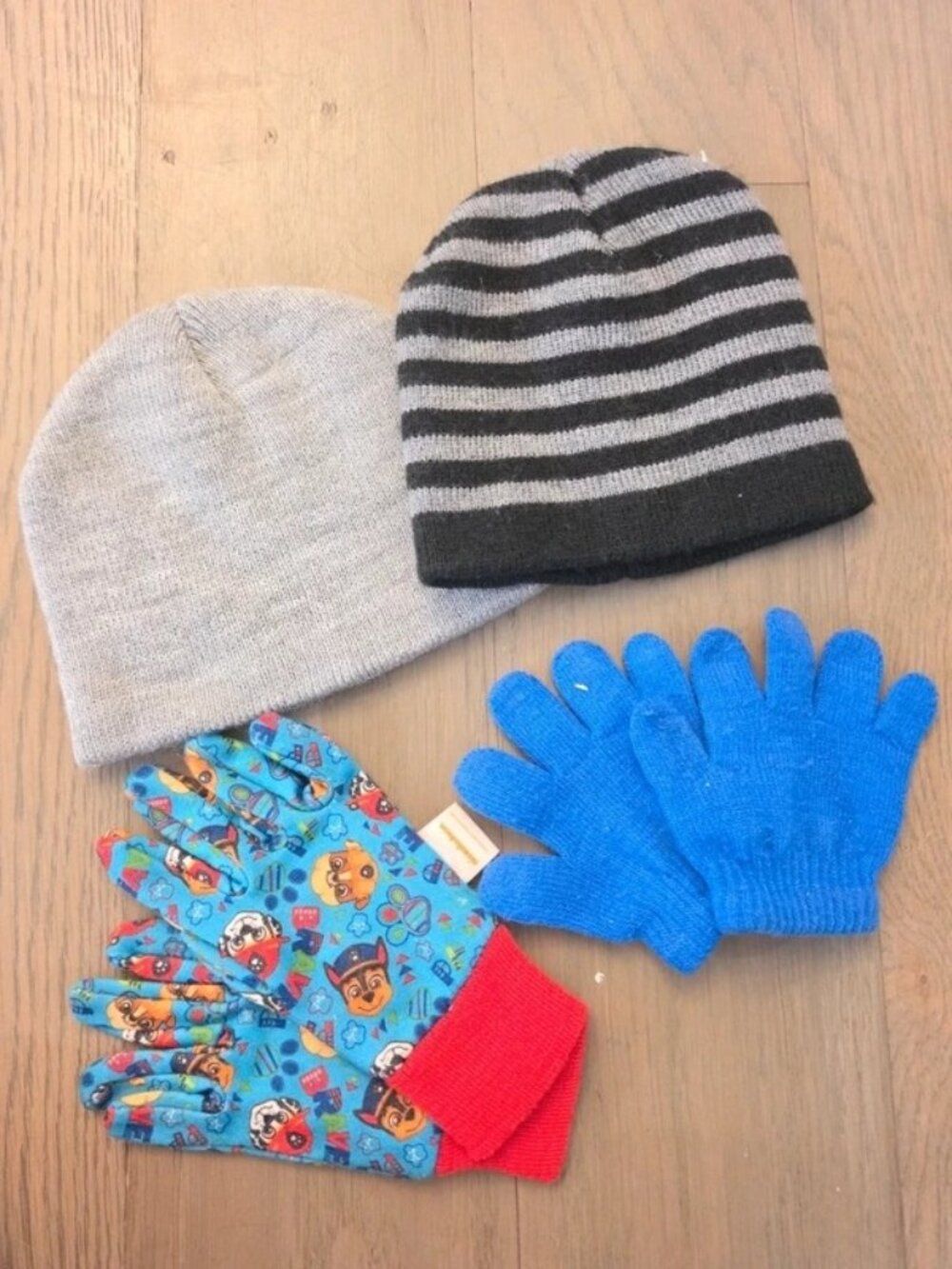 Baby beanie hats and gloves. Paw patrol